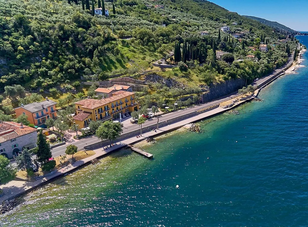 ** Hotel Albergo Del Garda Torri Del Benaco Italy